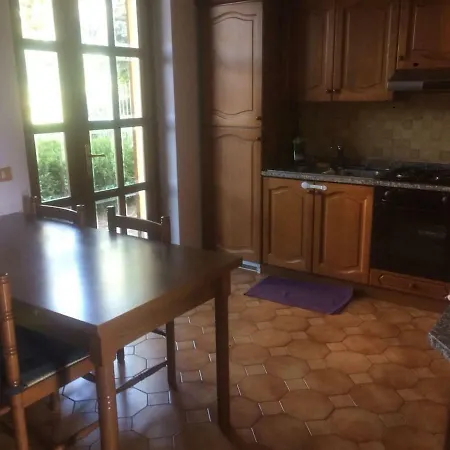 Trilocale Con Ampio Giardino Appartement Bianzano